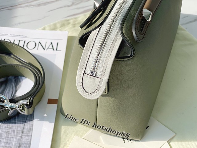 FENDI精品小牛皮女包 芬迪BY THE WAY拉鏈開合波士頓雙手挽手提包 8BN253 fdzg2553